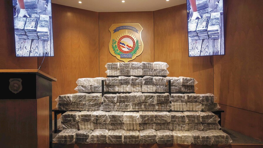 Tr&aacute;fico de drogas escala en aeropuertos dominicanos