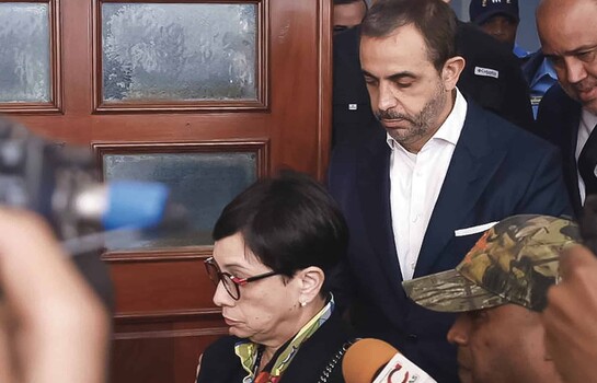 Juez no aplaza presentaci&oacute;n de defensa de los hermanos Espaillat