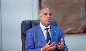 Ministro de Energ&iacute;a aboga por equilibrio entre medioambiente y desarrollo econ&oacute;mico en la miner&iacute;a