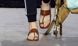 Prada lanza colecci&oacute;n de sandalias indias tras casi un a&ntilde;o de acusaciones de apropiaci&oacute;n