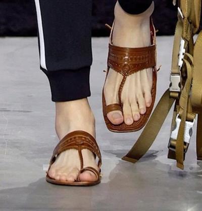 Prada lanza colecci&oacute;n de sandalias indias tras casi un a&ntilde;o de acusaciones de apropiaci&oacute;n