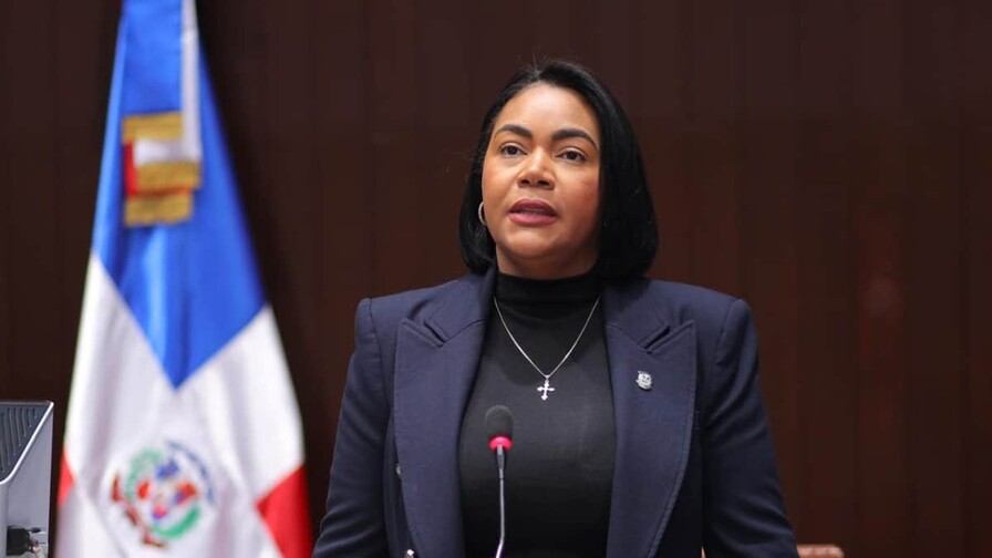 Diputada Leivy Bautista y su esposo demandan a comentarista radial y a empresas de Alofoke