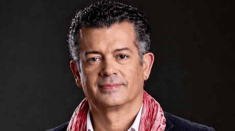 Roger Zayas: "Esta bachata naci&oacute; de un lugar muy profundo en mi coraz&oacute;n"