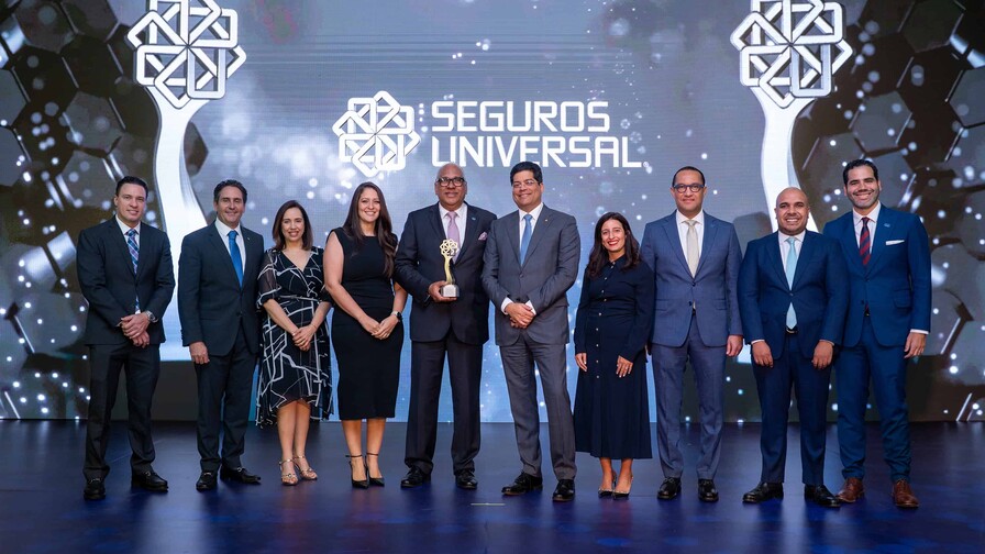 Seguros Universal reconoce la excelencia de sus corredores