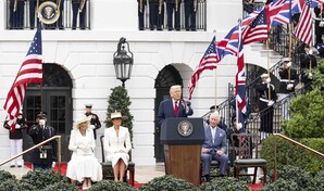 Trump saca sus mejores galas para la visita de Carlos III en un d&iacute;a muy brit&aacute;nico