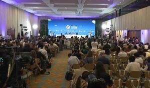 Independencia: pa&iacute;ses en Colombia llaman a cortar con el petr&oacute;leo