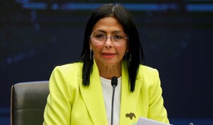 El enfrentamiento entre Venezuela y Guyana por el broche que usa Delcy Rodr&iacute;guez