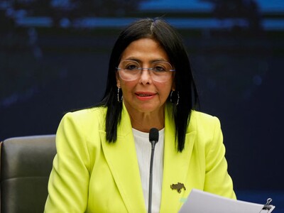 Broche que usa Delcy Rodríguez genera controversia con Guyana