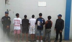 Polic&iacute;a apresa a cinco hombres por prenderle fuego a un gato en Sabana Perdida