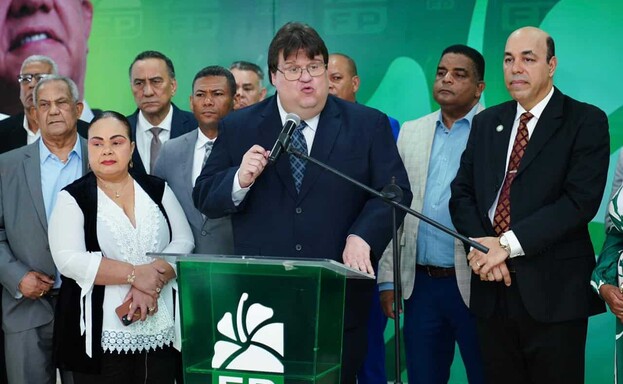 FP advierte proyecto que impulsa el PRM abrir&aacute; puerta a pagos irregulares con fondos p&uacute;blicos