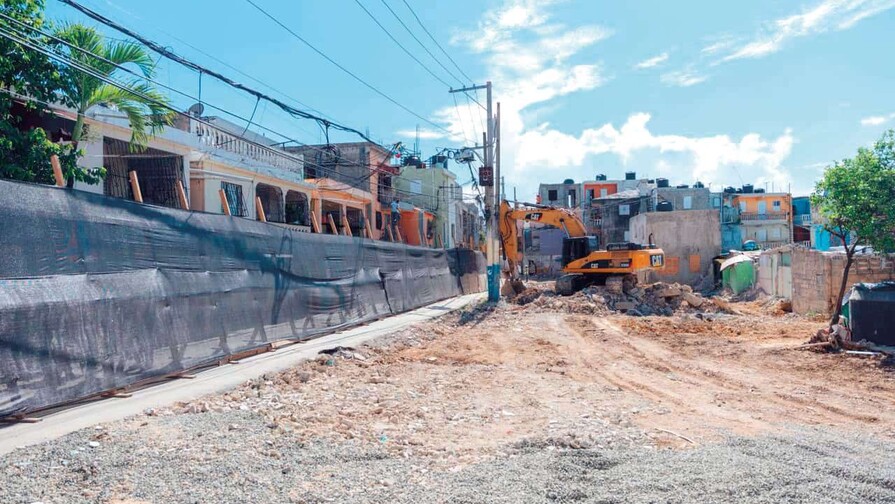 El Gobierno inicia reordenamiento urbano en Los Praditos