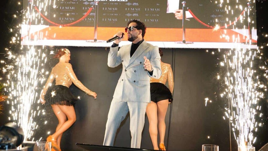 Lemar estrena su nueva producci&oacute;n "Inolvidable" inspirada en Luis Miguel
