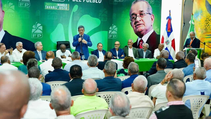 Leonel se re&uacute;ne con productores agropecuarios y plantea que el sector necesita una revoluci&oacute;n