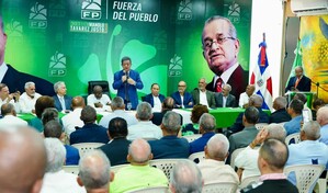 Leonel se re&uacute;ne con productores agropecuarios y plantea que el sector necesita una revoluci&oacute;n