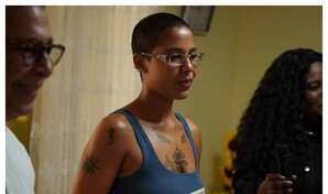 Tokischa dona RD$500 mil a Hogar Crea y comparte c&oacute;mo super&oacute; su adicci&oacute;n con las mujeres ingresadas