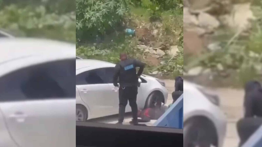 Video muestra agente disparando a hombre cuando estaba en el suelo; PN abre investigaci&oacute;n