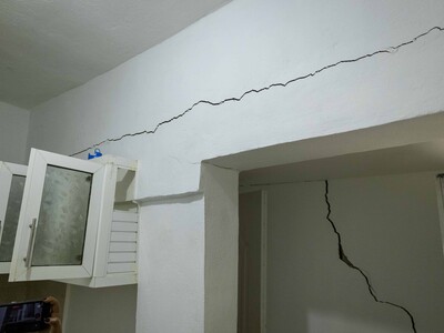 Edificio con grietas aviva el temor de los residentes en el Quisqueya
