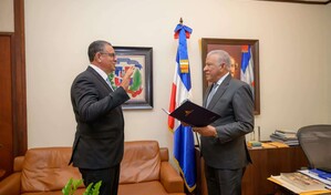 Juramentan a Carlos Alessandry Roa Howley como director ejecutivo del Plan San Juan
