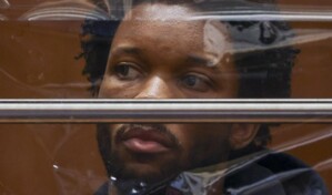 Fiscal&iacute;a sostiene que D4vd utiliz&oacute; una motosierra para desmembrar el cuerpo de una menor