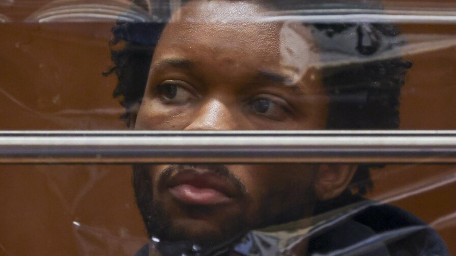 Fiscal&iacute;a sostiene que D4vd utiliz&oacute; una motosierra para desmembrar el cuerpo de una menor