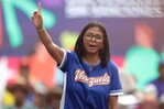 Delcy Rodr&iacute;guez sube a 240 d&oacute;lares el ingreso m&iacute;nimo integral de trabajadores venezolanos