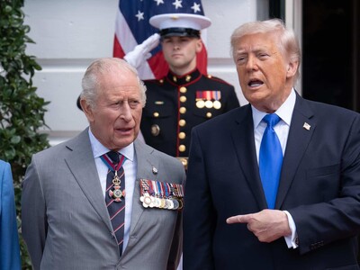 Donald Trump elogia a Carlos III como "el más grande de los reyes"