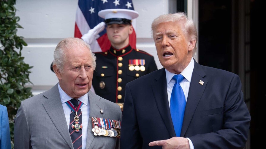 Trump elogia a Carlos III como el m&aacute;s grande de los reyes al concluir visita de Estado