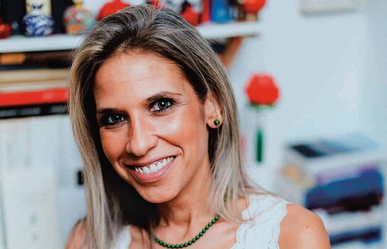 Karina Sainz Borgo: "Se editan tantos libros porque estamos nerviosos. Porque tenemos miedo"