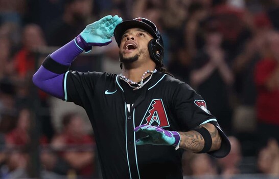 Ketel Marte jonrone&oacute; en festival de palos de los Diamondbacks en Milwaukee