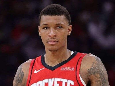 Los Rockets se aferran a un imposible al vencer a los Lakers