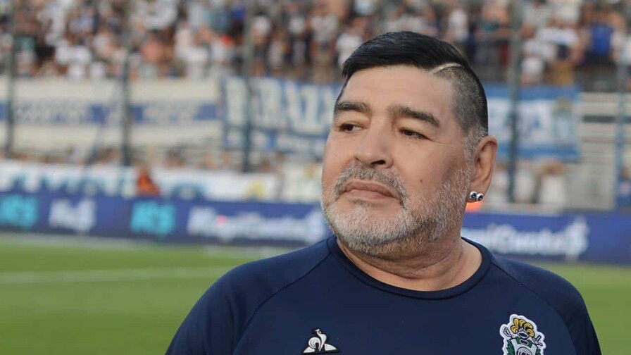 Maradona era bipolar y tenía trastorno narcisista, dice psicólogo en juicio por su muerte
