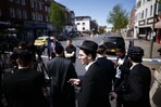 El agresor de dos jud&iacute;os en Londres permanece retenido tras comparecer ante tribunal