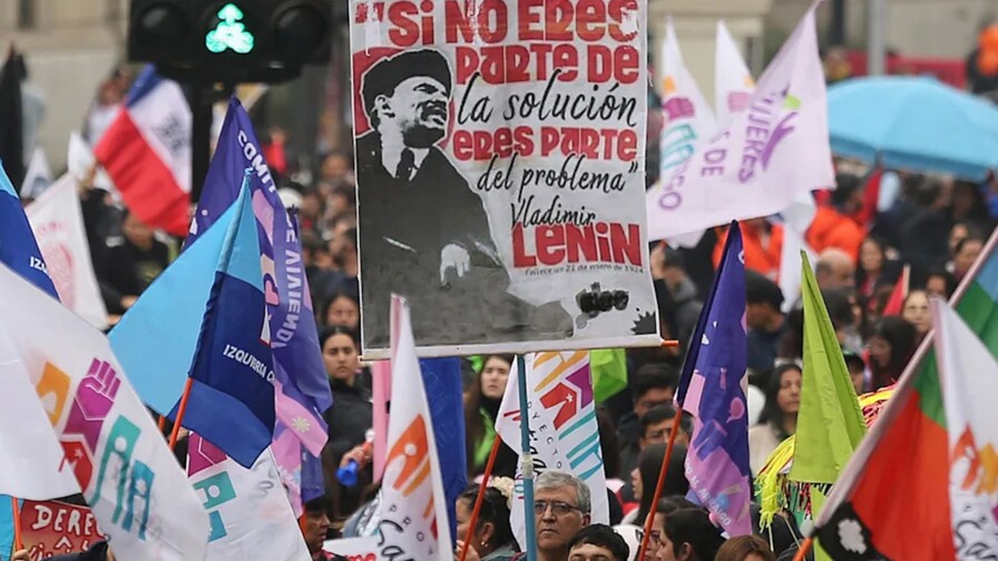 Miles marchan en Chile y acusan amenaza a derechos sociales bajo el Gobierno de Kast