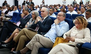 Ministro de Educaci&oacute;n se re&uacute;ne con directores distritales para preparar el a&ntilde;o escolar 2026-2027