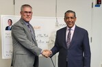 Adriano Espaillat entrega US$2 millones al City College en NY para formaci&oacute;n en infraestructura