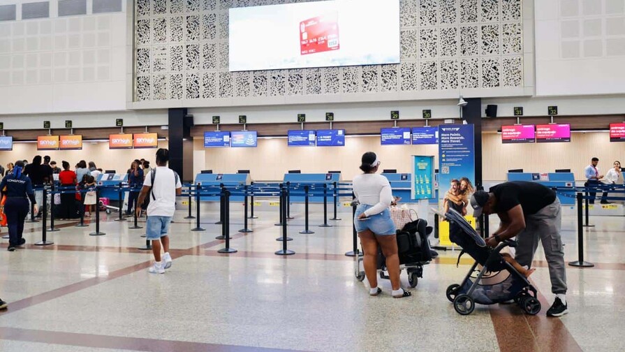 Viajeros buscan soluciones tras cancelaciones repentinas de Spirit Airlines