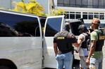 Arrestan ocho hombres vinculados al decomiso de 1.6  toneladas de coca&iacute;na en Pedernales