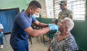 Ministerio de Defensa realiza operativo m&eacute;dico en Montecristi y anuncia escuela vocacional