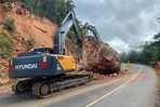 Obras Públicas interviene tramo afectado por deslizamientos en la carretera Juan Pablo II