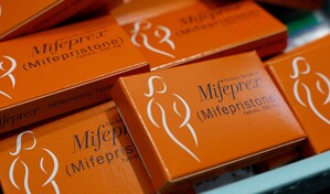 Farmac&eacute;utica pide al Supremo restaurar acceso a p&iacute;ldora abortiva por correo