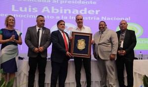 Los precios de productos esenciales siguen estables pese a crisis internacional, afirman detallistas