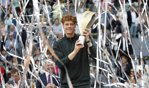 Sinner se pasea ante Zverev para ser campe&oacute;n por primera vez en Madrid
