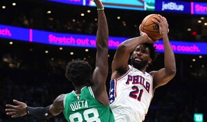 Embiid y sus Sixers completan remontada ante Celtics en el juego decisivo