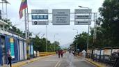 Venezuela cierra de forma total el puente fronterizo con Colombia durante 15 d&iacute;as