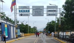Venezuela cierra de forma total el puente fronterizo con Colombia durante 15 d&iacute;as