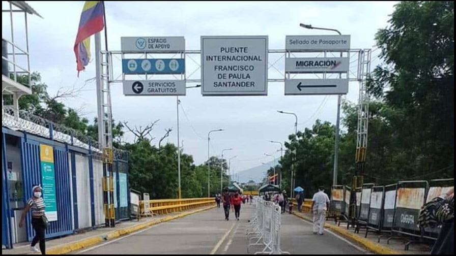 Venezuela cierra de forma total el puente fronterizo con Colombia durante 15 días