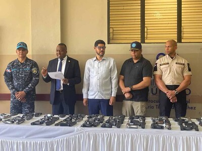 Fiscalía entrega 116 armas de fuego a Interior y Policía