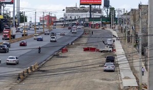 "Eso no tiene acabadera": comunitarios y comerciantes cuestionan avance de obra en el kil&oacute;metro 9