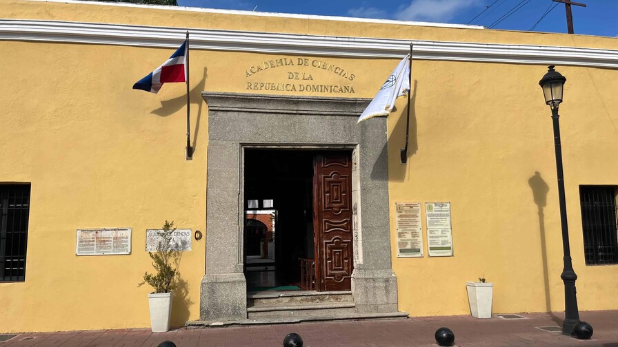 Comisi&oacute;n de la Academia de Ciencias respalda paralizaci&oacute;n de miner&iacute;a en San Juan
