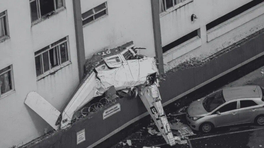 Avioneta choca contra un edificio en Brasil y mueren dos personas